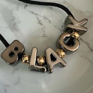 1個 アクリル 大穴 アルファベット ビーズ ...の詳細画像1