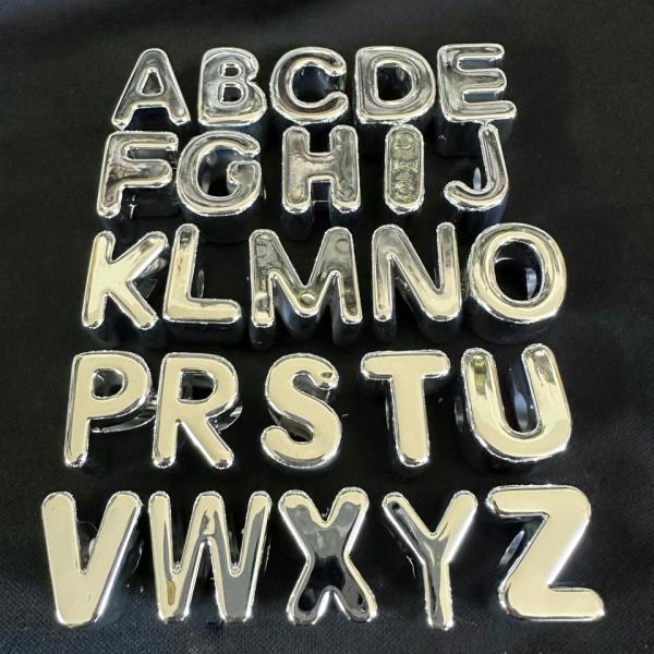 1個 アクリル 大穴 アルファベット ビーズ シルバー