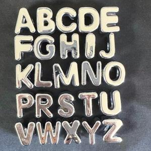 1個 アクリル 大穴 アルファベット ビーズ ...の詳細画像1