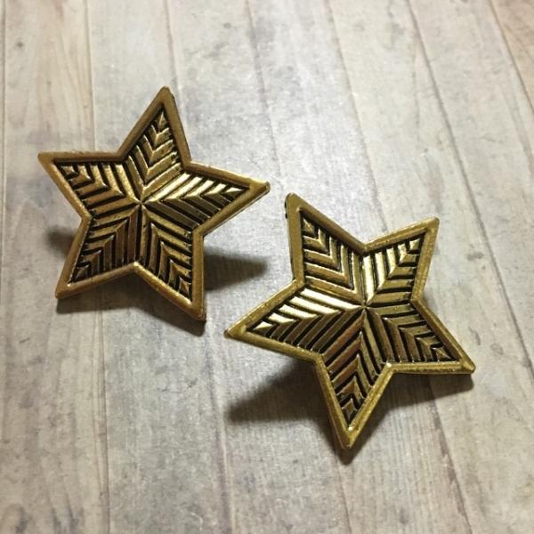 2個 星型 コンチョ ボタン／ゴールド 30mm