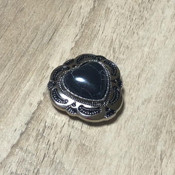 3cm ネジ式 ハート コンチョ ブラック 1個