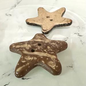 2個 大きめ ココナッツ 星形 ボタン 34-...の詳細画像3