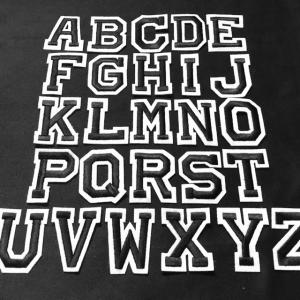 ブラック アルファベット ワッペン 1枚の詳細画像1
