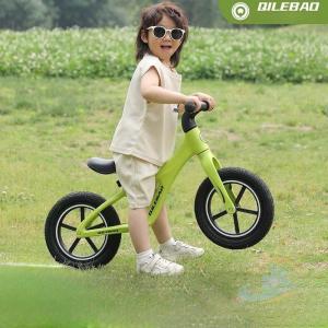 キックバイク バランスバイク 軽量 12インチ...の詳細画像3