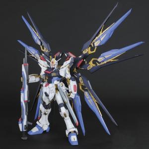 バンダイ PG 1/60 ZGMF-X20A ストライクフリーダムガンダム 「機動戦士ガンダムSEED DESTINY」より ガンプラ 4573102630568｜posthobbyshop