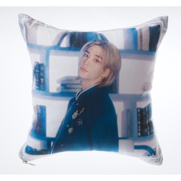 Stray Kids ストレイキッズ ヒョンジン グッズ クッション 抱き枕 + 綿わた (クッショ...