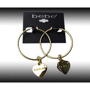 bebe (ビビ) ハート チャーム ピアス（ゴールド）