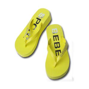 bebe SPORT (ビビスポーツ) スワロフスキー ラインストーン ウェッジ ロゴ サンダル（イ...