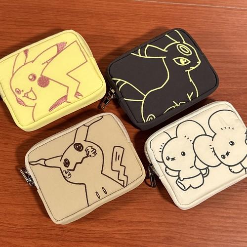 ポケットモンスター ポケモン カラビナ付きスリムミニポーチ／カラーロゴ PKM-951-4 /ピカチ...