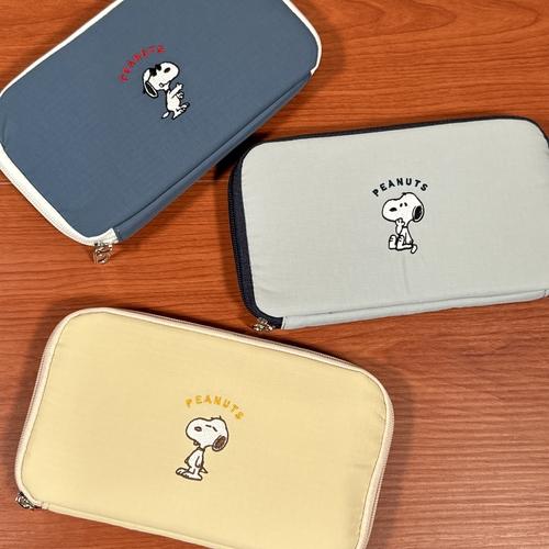 送料無料 ピーナッツ/スヌーピー パスポートケース SPC-1285-7 /ベージュ グレー ネイビ...