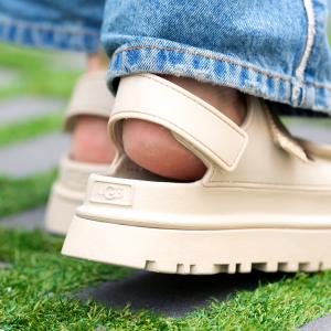 UGG W GOLDENGLOW SEA SA...の詳細画像1
