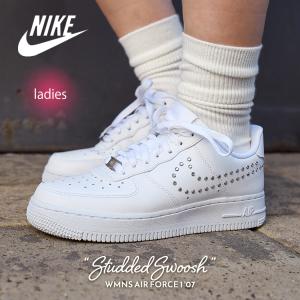 海外限定 NIKE WMNS AIR FORCE 1 '07 "Studded Swoosh" ナイキ ウィメンズ エアフォース スニーカー ( 日本未発売 スタッズ レディース ウィメンズ FQ8887-100 )｜PRECIOUS PLACE