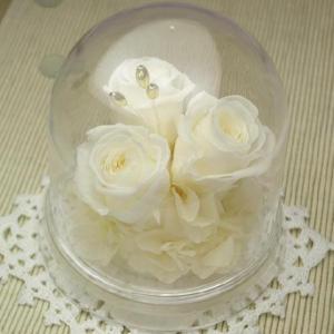 【メッセージ彫刻対応】プリザーブドフラワー ライスパールドームローズ(ピュアホワイト) 結婚記念日 誕生日 推し活 お祝い 記念品 ギフト
