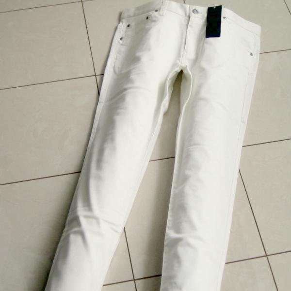 1.8万 新品 L トルネードマート プレミアムフィットスキニーパンツ ホワイト サンプル 605