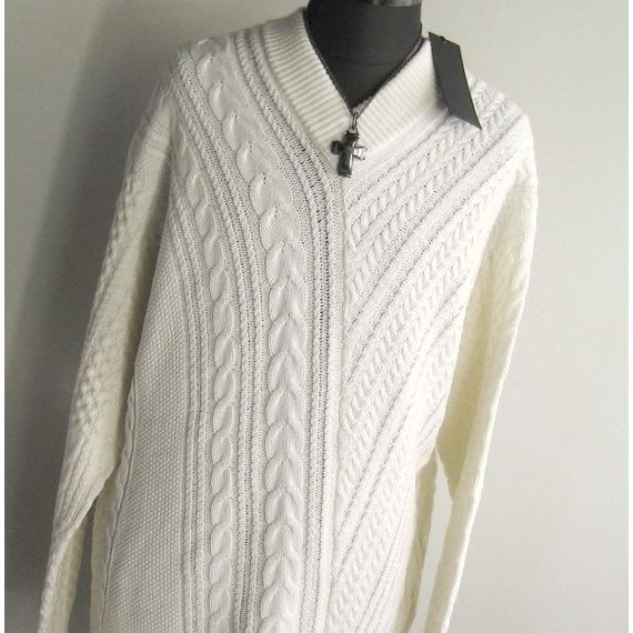 2.2万 新品 L トルネードマート ケーブルVネックプルオーバーニット ホワイト サンプル 637