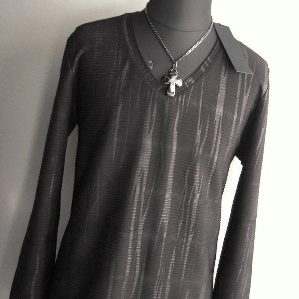 1.2万 新品 L トルネードマート ソーンエンボスランダムリップルVネック長袖 ブラック 送料無料...