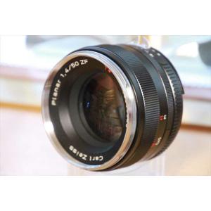 オールドレンズ Carl Zeiss Planar T* 50mm F1.4 ZF 【中古】