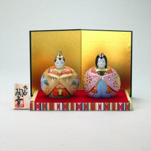 九谷焼 玉雛人形 3号 桜盛 台・敷物・屏風・木札付 8×8×10cm 化粧箱