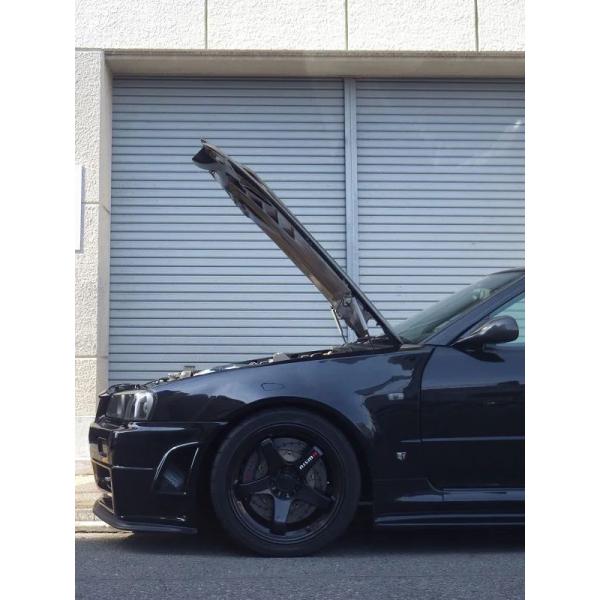 並行輸入品日産スカイラインGT-R BNR34 NISMOフェンダーとボンネット付き 99-02