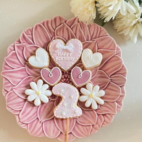 ラブリーハートのバースデーアイシングクッキーセット8点