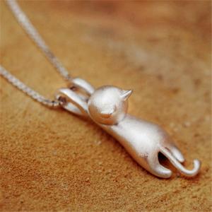 TIFFANY&CO.リボン　蝶々　モチーフネックレス　シルバー　猫ちゃん TIFFANY&CO.リボン 蝶々 モチーフネックレス シルバー 猫ちゃん