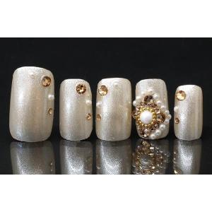 【限定】ブライダル・ウェディングネイルチップにもおすすめ！ジャンパンゴールドにパール＆スワロフスキーがセレブな指先を演出☆