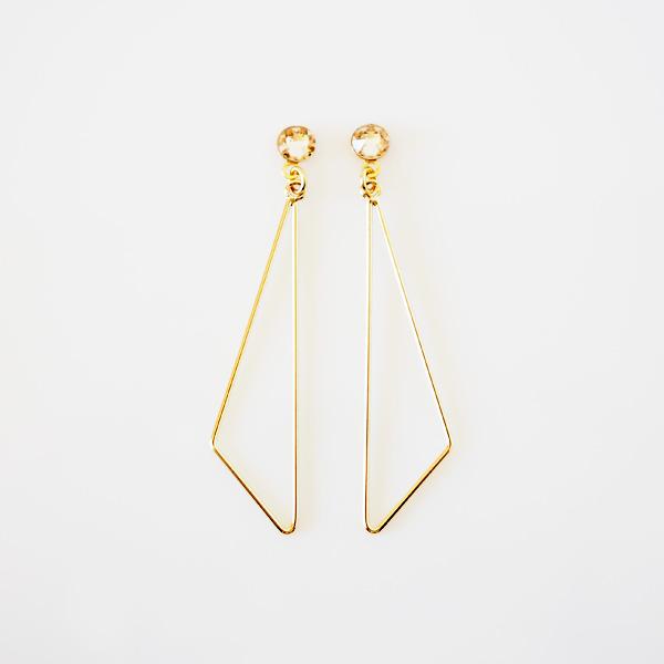 貼るピアス 三角 イヤリング 40代 カジュアル 痛くない シンプル