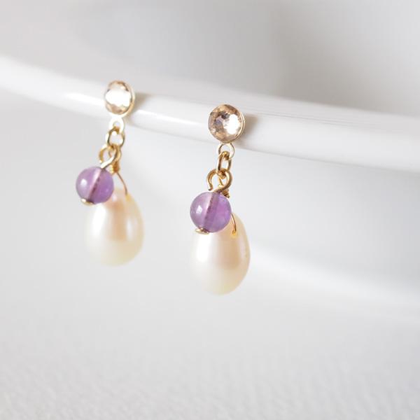 イヤリング パール 痛くない 揺れる 50代 40代 貼るピアス