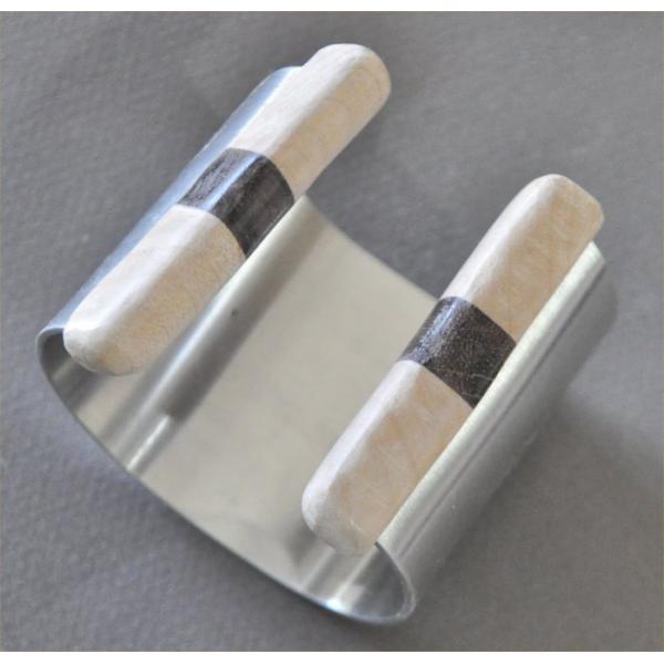 白木と黒檀の張り合わせキャップのアルミバングル５０ｍｍ幅