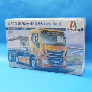 新品】イヴェコ ハイウェイ 480 E5 ロールーフ 1/24 イタレリ