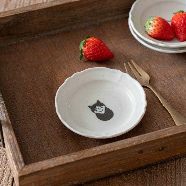 美濃焼 SHICHITA シチタ 猫トリオ 10cmレリーフ豆皿 ハチワレ　　日本製