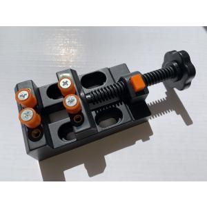 小型 卓上 万力 ミニ 固定 工作 細かい作業 簡単 取り付けバイス