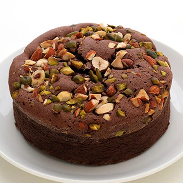 ギフト 甘さ控えめ！チョコレートををふんだんに使用した ナッツたっぷりガトーショコラ 4号12ｃｍ（...