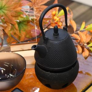 取り寄せ商品】南部鉄びん NANBU TETSUBIN 鉄瓶 アラレ NT0107 : 輸入
