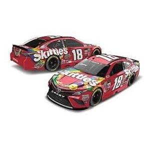 1/64 Nascar ナスカー  カイル ブッシュ Kyle Busch #18 Skittles 2017 Camry Action アクション｜r-and-b