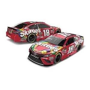 1/24 Kyle Busch #18 M&M's Messages-Competitive 2021 Camry カマロ