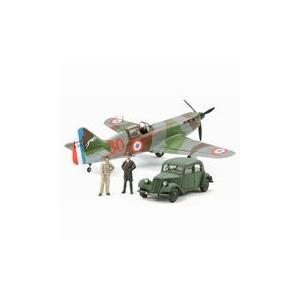 タミヤ 109 1/48 デヴォアティーヌ D.520 エース搭乗機(スタッフカー付き)
