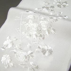 刺繍半衿(半襟)・白/白 几帳に菊と牡丹 結婚式 成人式 ...