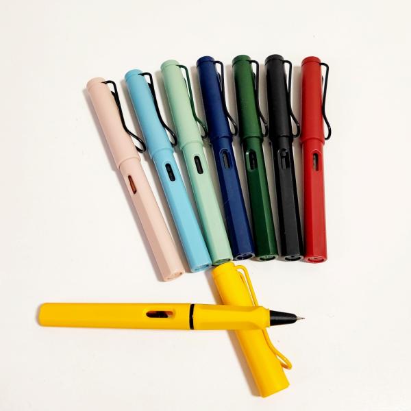 筆のような文字がかける 万年筆 カラー 筆文字 年賀状 絵手紙 インク吸入式 ペン カートリッジ使用...