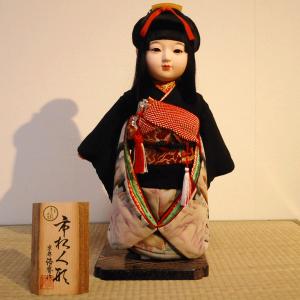 市松人形30号 水色 正絹 友禅 絞り 女の子 いちまつ人形 訳あり