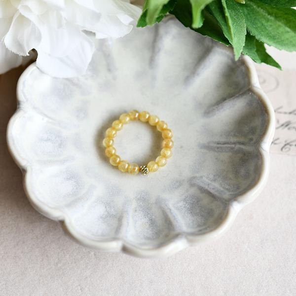 強運 金運 家族円満を象徴する ルチルクォーツの指輪 ピンキーリング 1本 伸縮性タイプ　 ハンドメ...