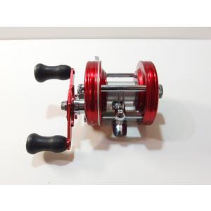 アブ アンバサダー 5000 赤　ABU Ambassadeur　右巻き ベイトリール　オールドアブ...