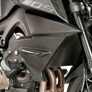 Carbonin CY15345カーボン ラジエターサイドカバー YAMAHA MT-09(14-16
