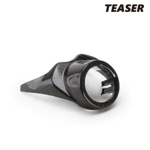 TEASER FFS05G FRONT FENDER [DRY CARBON HG] SUZUKI GSX1300R