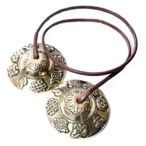 チベット密教 ティンシャ（チベタンベル） 八吉祥（八つの幸運のシンボル） 直径：４８ｍｍ ヒモ：茶色 ミニ｜ヨガ 浄化 癒し 瞑想 ヒーリング チャクラ｜rapanui