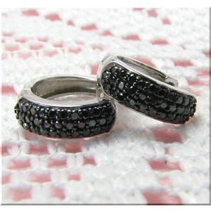 ダイヤモンド ピアス スリーストーン トリロジー 3連 PT900