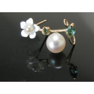 K10 ピアス 蜂 はち ハチ ビー bee モチーフ ホワイトトパーズ