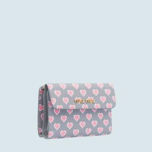 ミュウミュウ ファッション Miu Miu マドラス 財布 中財布 ライトグレー 三つ折り ３つ折り ライトグレー ピンク ゴールド ハート プリント マドラス レザー 5ml0142bczf0yvkmiumiu5ml0142bczf0yvk ブランドショップrarelist