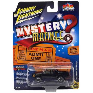 Johnny Lightning / ジョニーライトニング Mystery Matinee 1/64 ミニカー ハイラックス 1985 Toyota SR5 Pickup (ブラック)