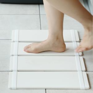 爆買☆クーポン】エッグタイルバスマット egg tile bath mat UFUFU L